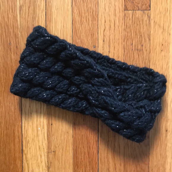 BUNDLE: Steve Madden black gloves & Target scarf - Picture 3 of 13